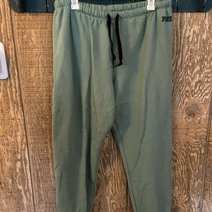 Green sweatpants | Pink